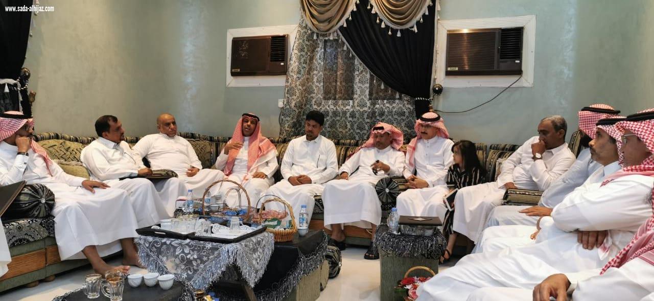 رئيس اللجنة الفرعية للاتحاد العربي السعودي للكاراتيه بالمناطق الجنوبية يكرم المشهور مساعد رئيس بلدية صامطة