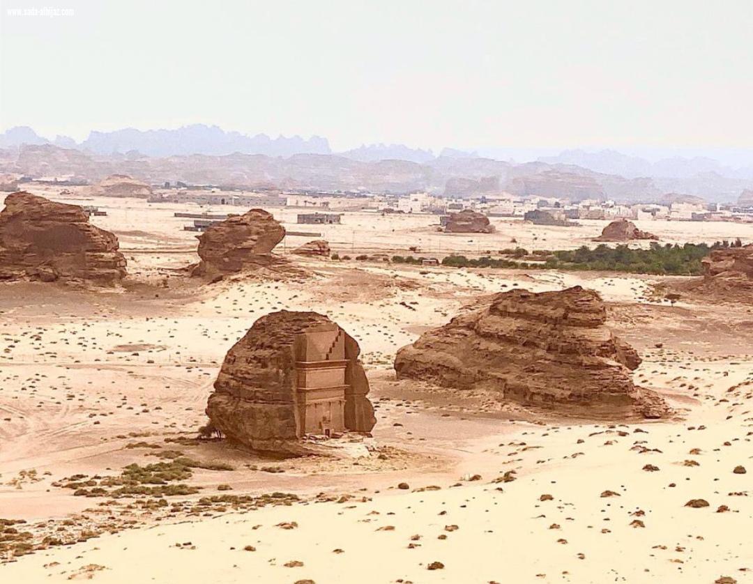 بالتعاون بين الهيئة الملكية،والجمعية الجغرافية،مؤتمر المقومات الطبيعية والبشرية في العلا.