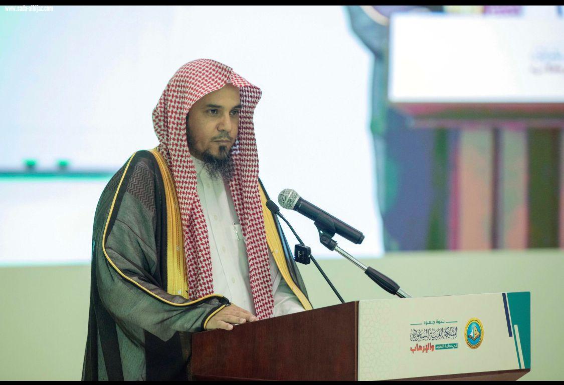 امير الجوف يستقبل المواطنين، ويرعى ندوة 