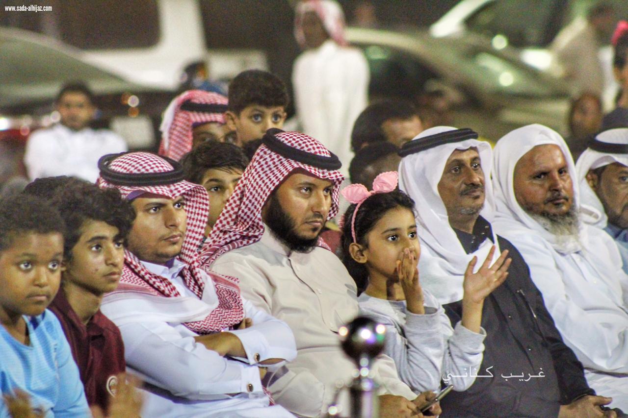 مدرسة ابي عبدالرحمن السلمي بمشاركة صدى الإبداع تحيي الليلة السادسة بمهرجان ساحل عسير بالقحمة