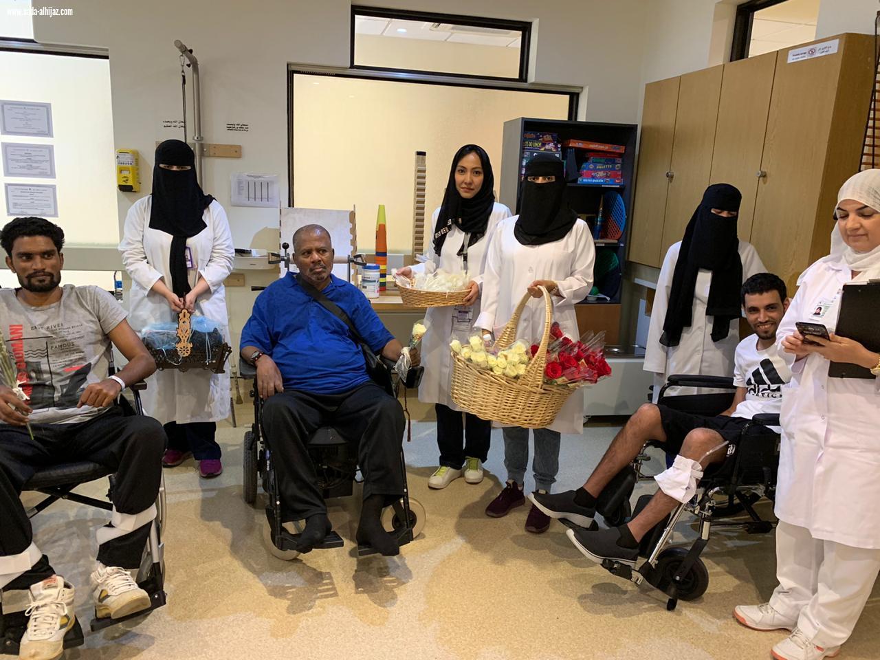 مستشفى العزيزية للاطفال يفعل يوم المسنين 