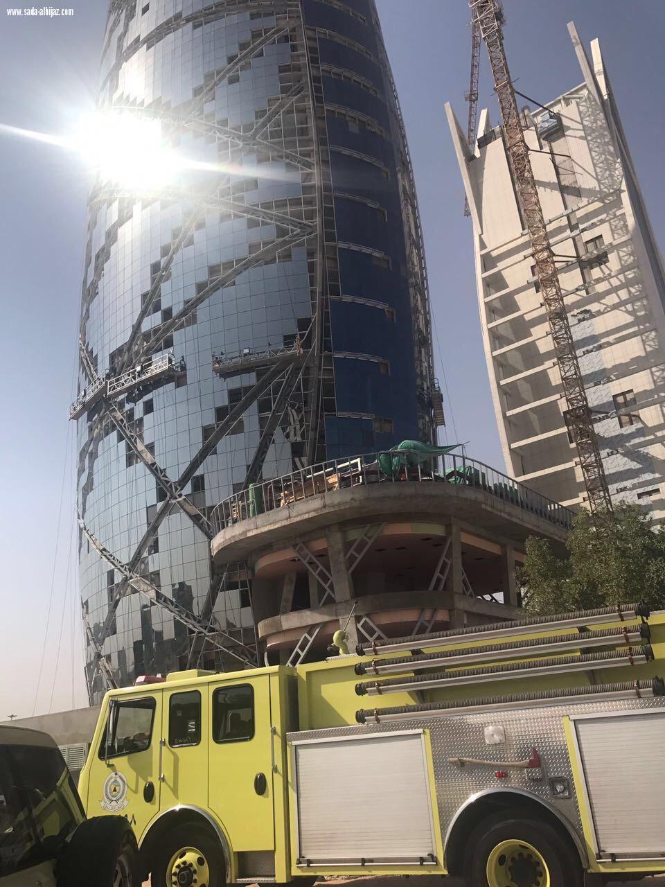 مدني الرياض يغلق 5 مواقع مؤقتا لعدم توافر متطلبات واشتراطات السلامة والحماية من الحريق .