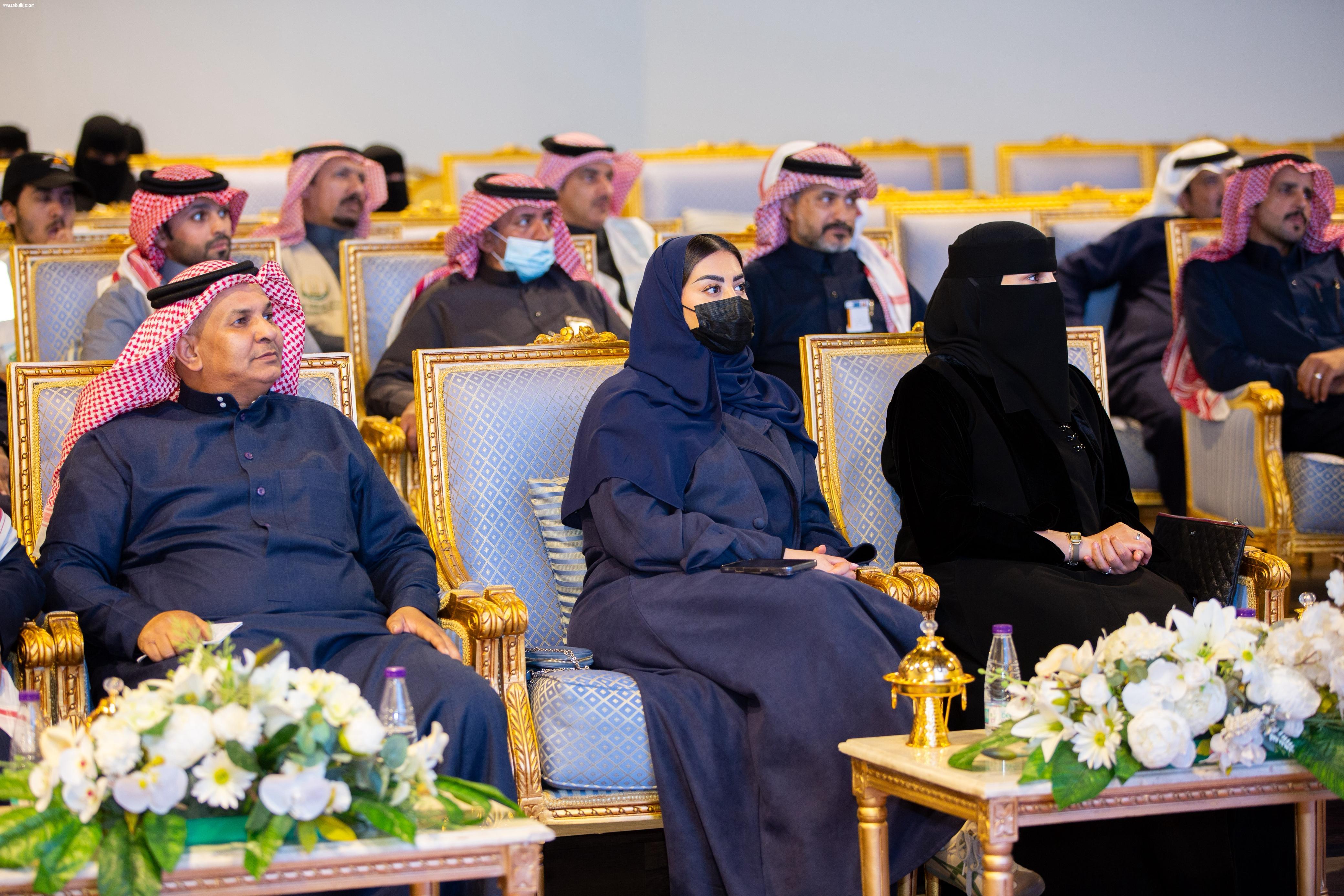 أمين منطقة تبوك يطلق أعمال فريق منظومة الطوارئ والأزمات التطوعي  