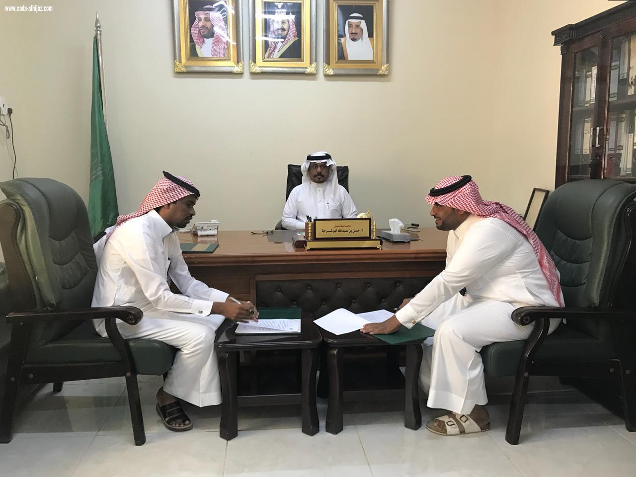 محافظ بيش يشهد اتفاقية تعاون بين جمعية البر والضمان الاجتماعي بمحافظة بيش ومجمع صرح التوفيق الطبي