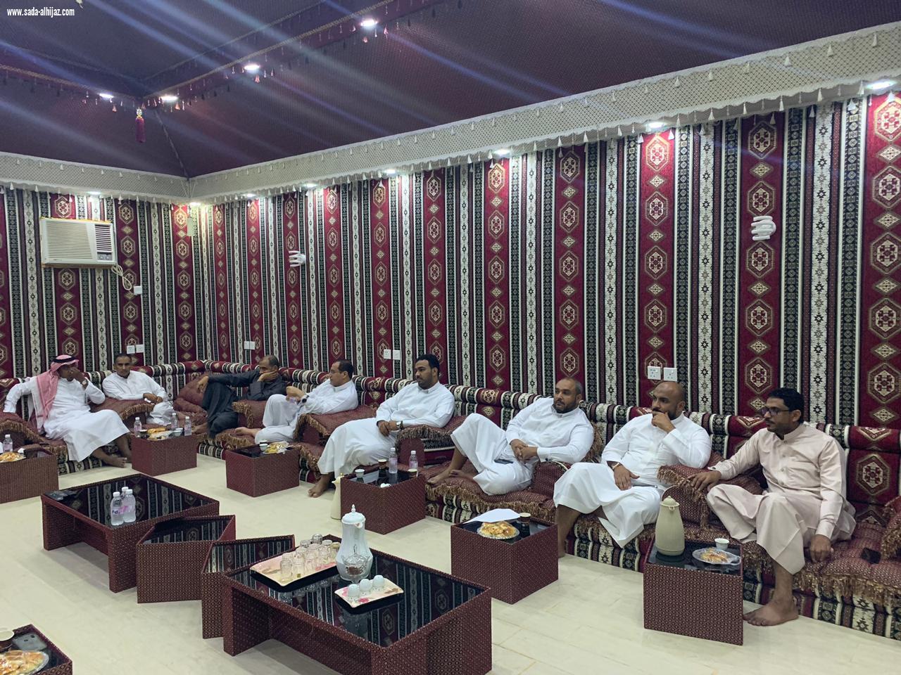 اجتماع المجلس الشرفي لفريق تحفيظ الطوال الرياضي