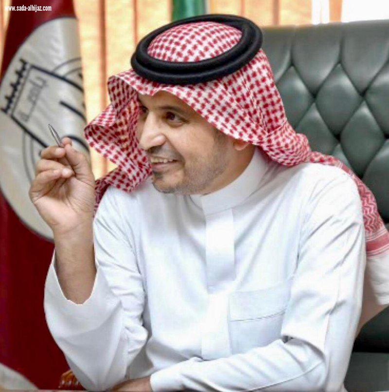 وطنٌ يعجز عن إجلاله القلمُ .... 