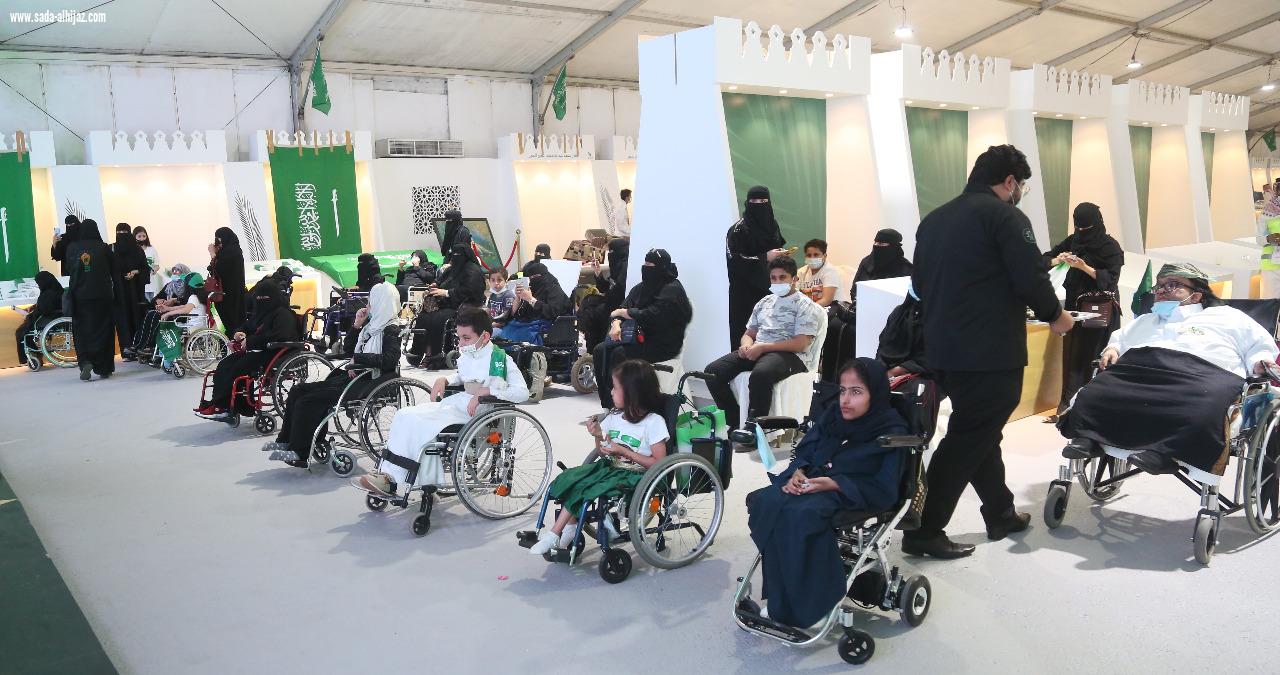 * طاقات فريق بصمة إبداع المدينة من ذوي الإعاقات يحتفلون باليوم الوطني ال ٩٠* 