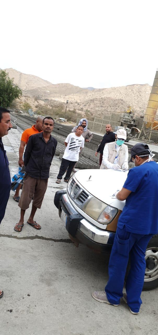 مستشفى القريع ببني مالك يواصل الكشف الميداني والاستقصائي
