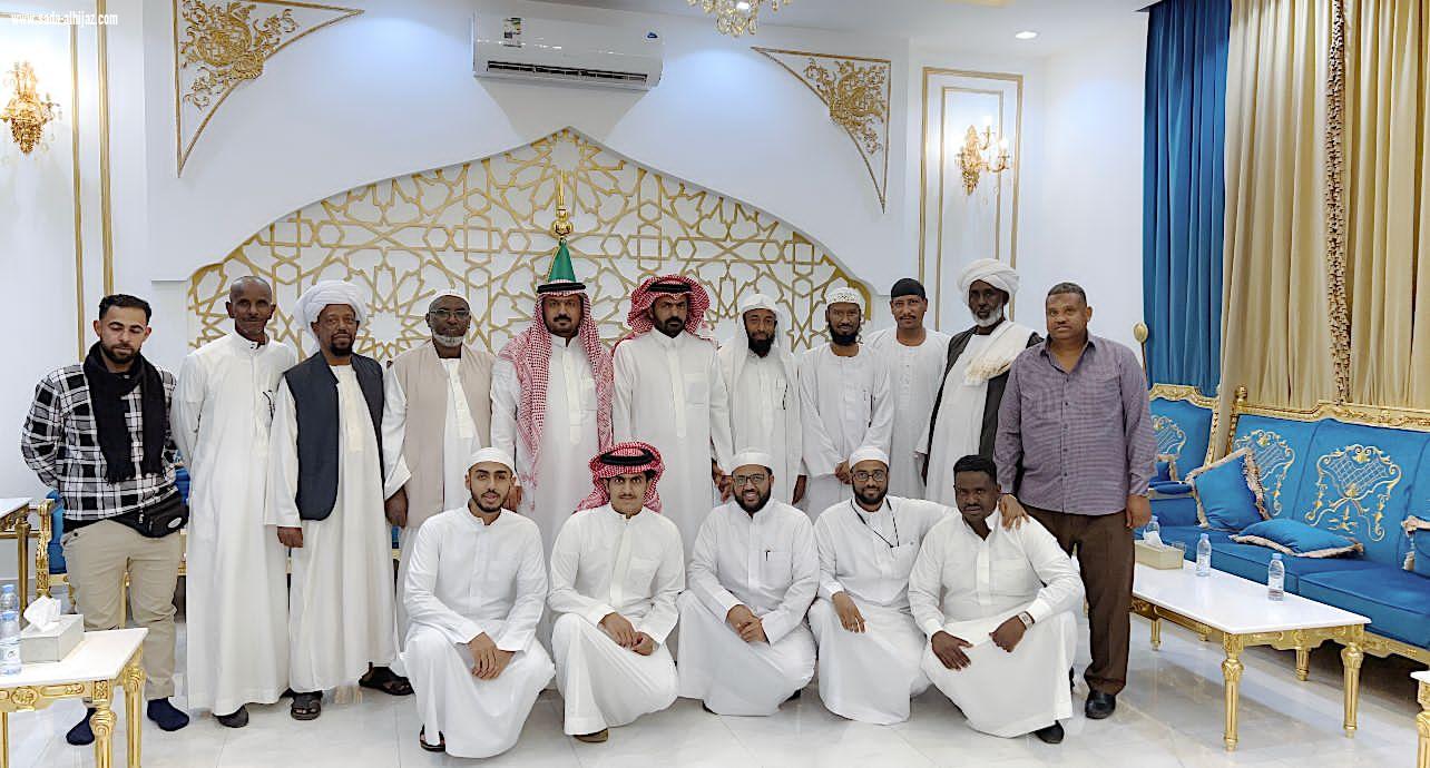 { أروع الأمثلة للشدقاء}
