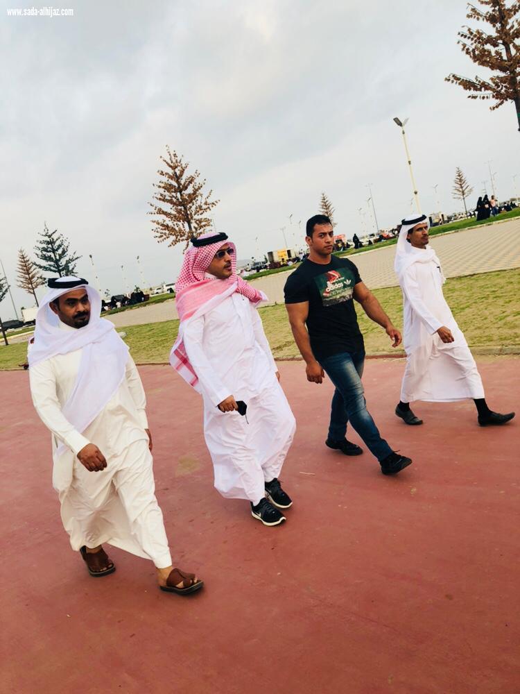 الطيار يتفقد فعاليات التنشيط السياحي في المحافظة 