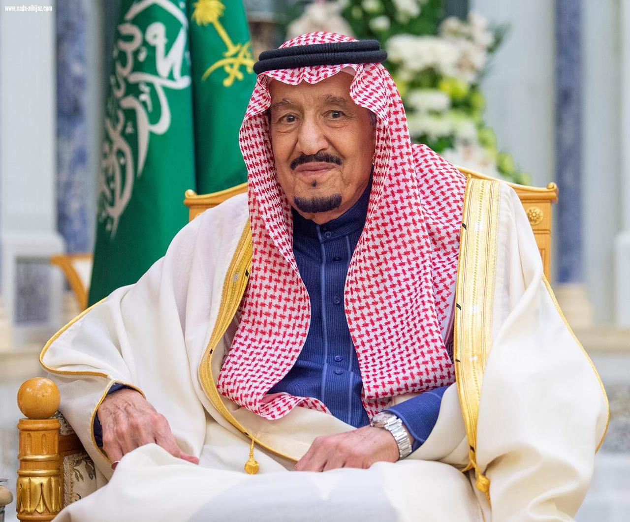 صفوف بني سعد للموروث الشعبي تحتفل بمناسبة شفاء خادم الحرمين الشريفين الملك سلمان بن عبدالعزيز آل سعود بمحافظة الطائف .
