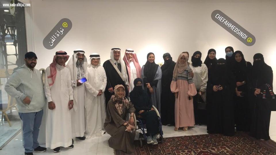 التشكيلية شيماء بخاري : تطمح أن تكون مدربة لأجيال قادمة تتمتع بالذوق الفني وتمارسه بحب وابداع باذن الله