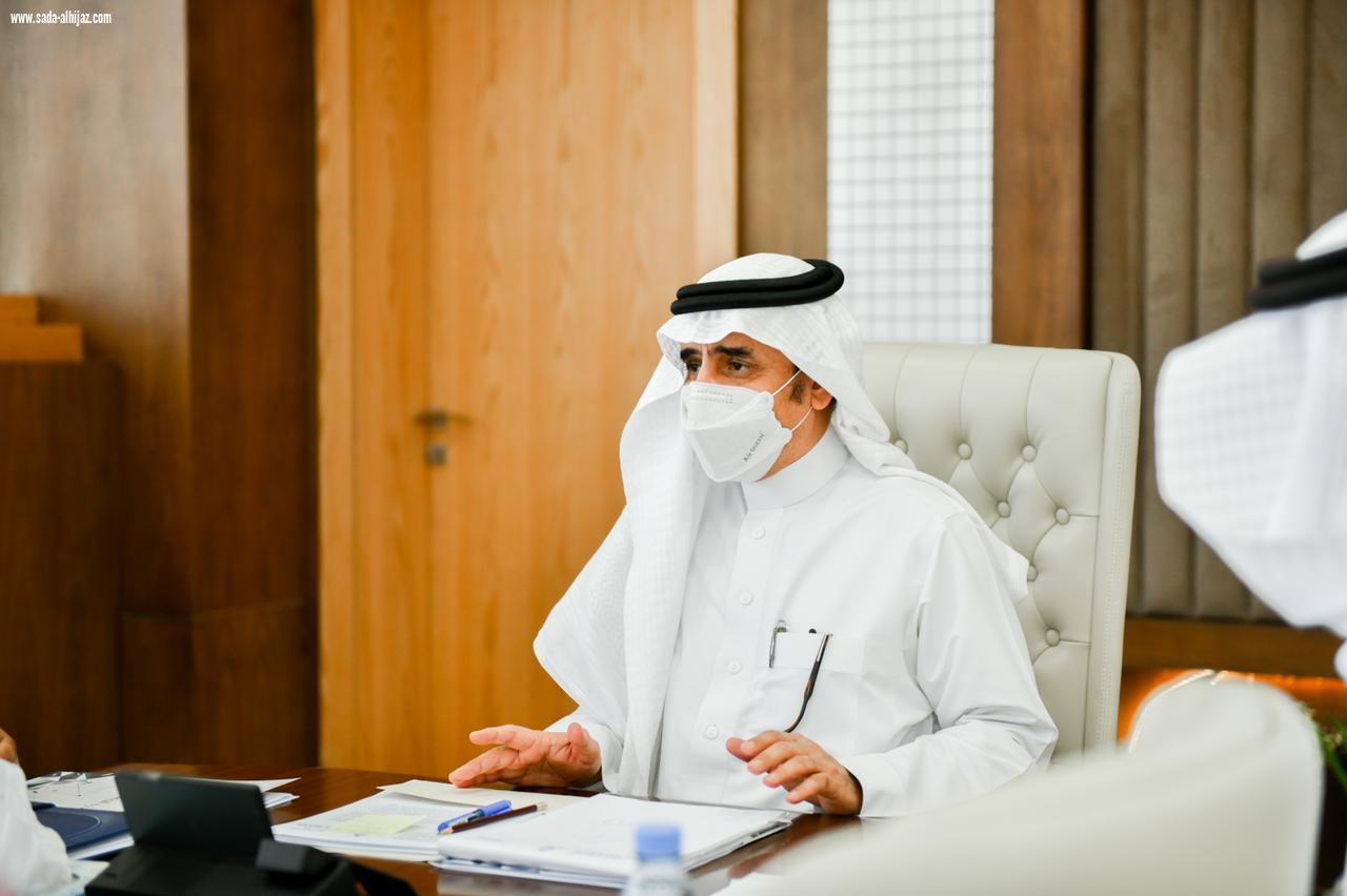 معالي رئيس جامعة الباحة يترأس اجتماع اللجنة العليا للخطة الاستراتيجية الثالث للعام الجامعي الحالي ١٤٤٢
