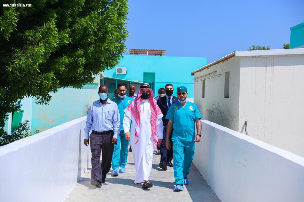 وقف ميدانياً على الجهود المبذولة .. السفير السعودي بجيبوتي يزور مستشفى بيلتييه العام لمتابعة جهود مركز الملك سلمان الإغاثي 