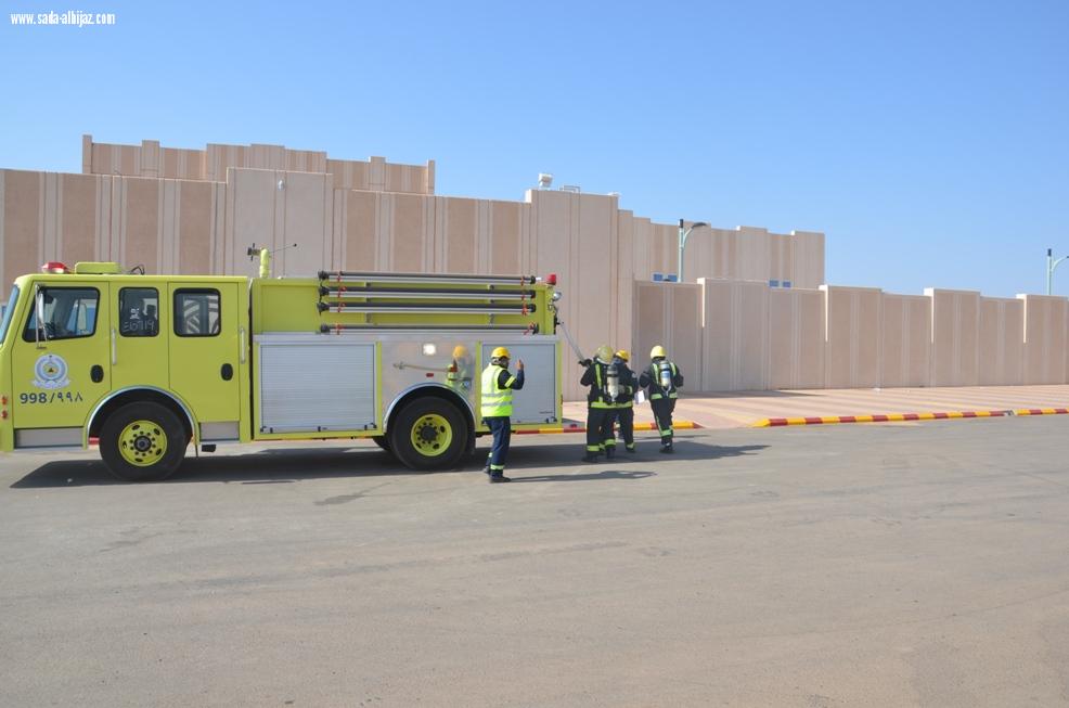 إدارة الدفاع المدني بمحافظة العلا تنفذ فرضية حادث وهمي بفرع جامعة طيبة بالعلا شطر الطالبات