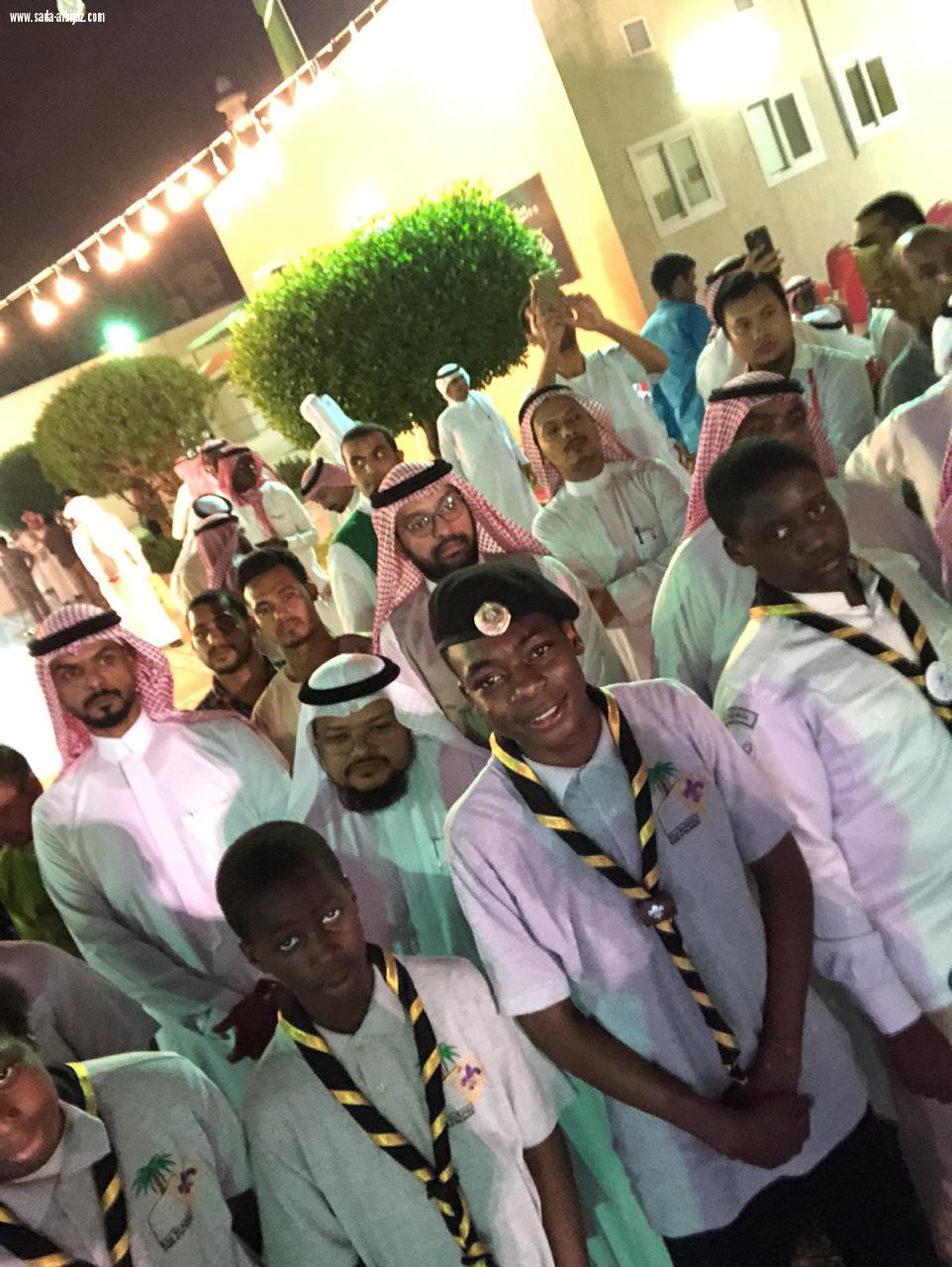 شارك فريق حياتنا رسالة المسنين في يومهم العالمي في دار الرعايا ويكرم بدرع