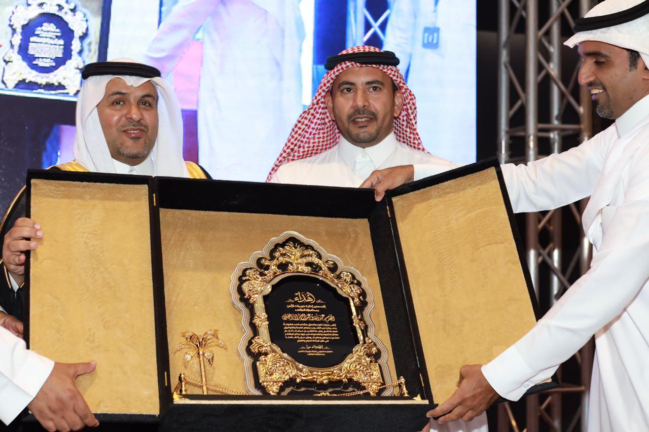 معالي محافظ الطائف يرعى حفل تكريم متقاعدي ومتميزي دوريات الأمن بالطائف
