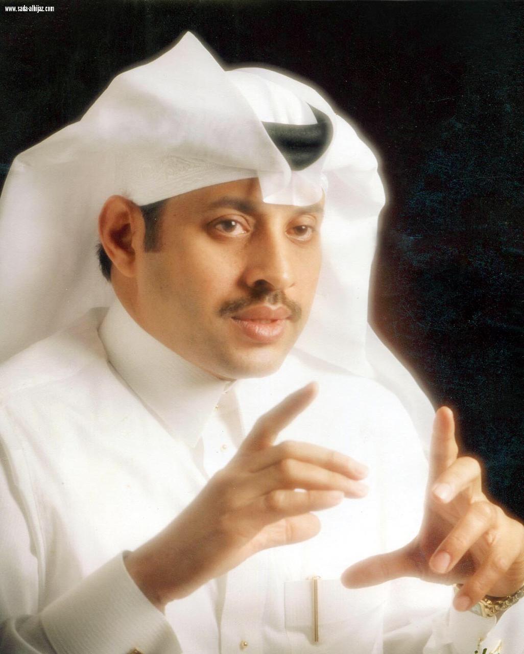  معرض جدة للكتاب يشهد توقيع