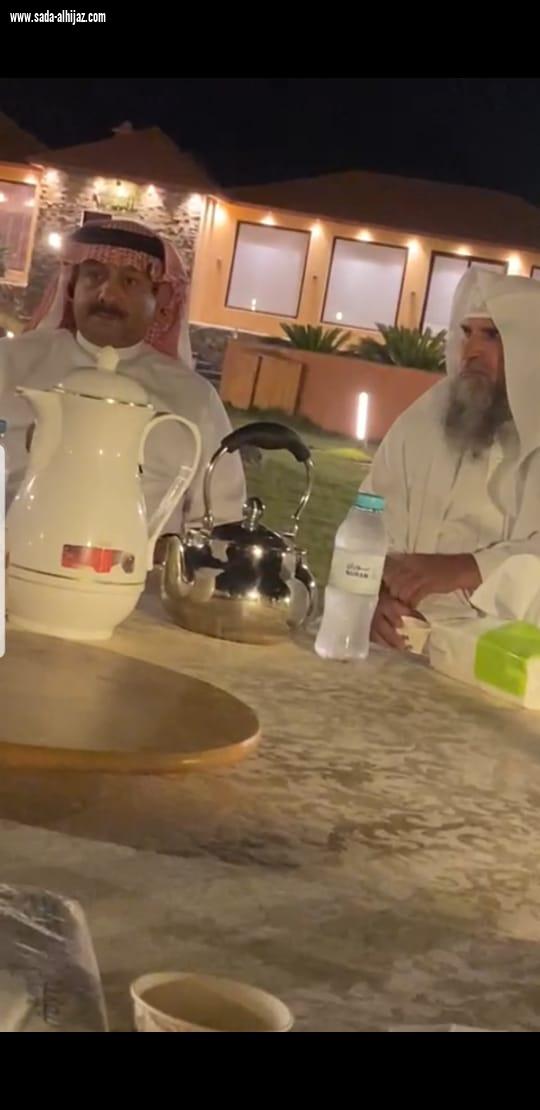 لقاء أخوي لخريجي دفعة “1408 ” من كلية التربية بفرع جامعة الملك سعود بأبها