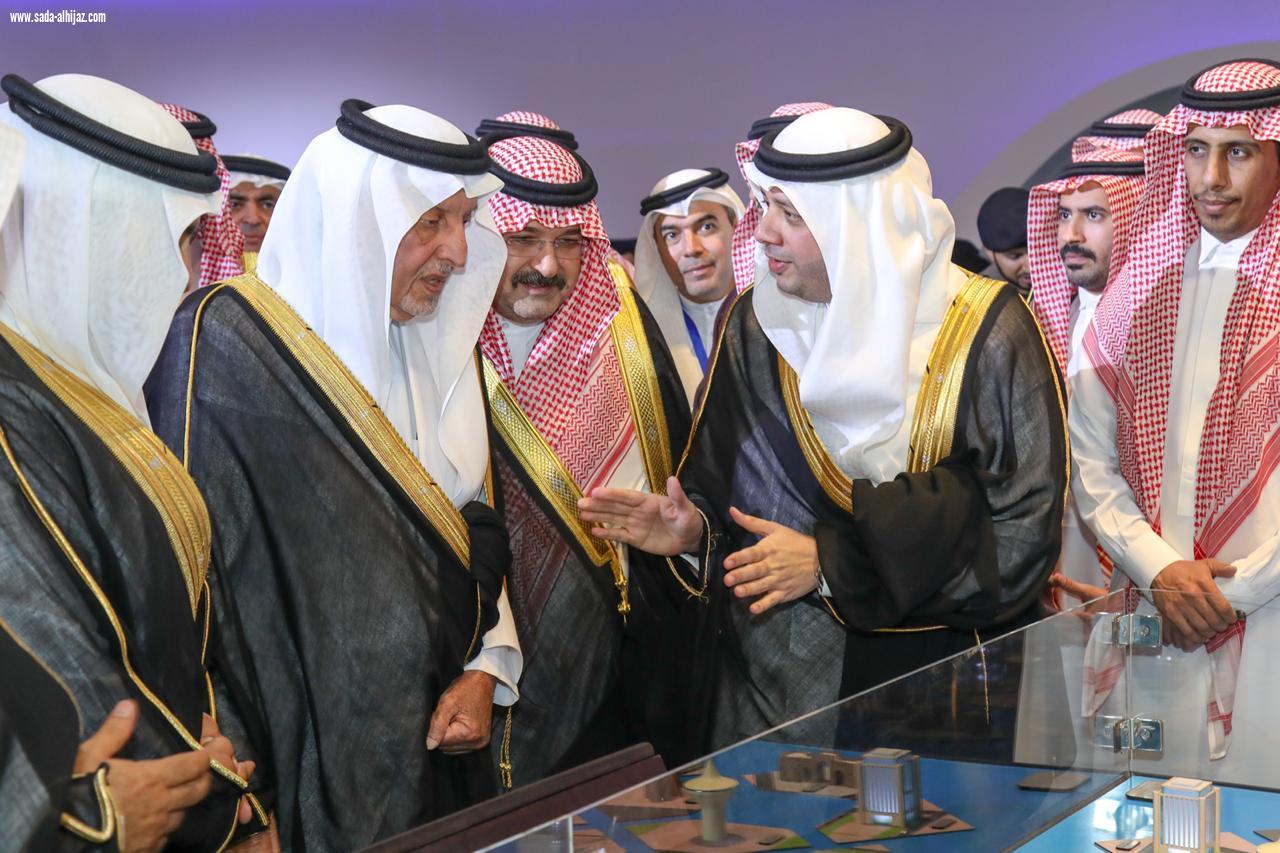تحت رعاية كريمة من خادم الحرمين الشريفين وبحضور محافظ جدة ونائب أمير مكة الأمير خالد الفيصل يدشن فعاليات احتفال غرفة جدة بمرور 75 عاماً على تأسيسها