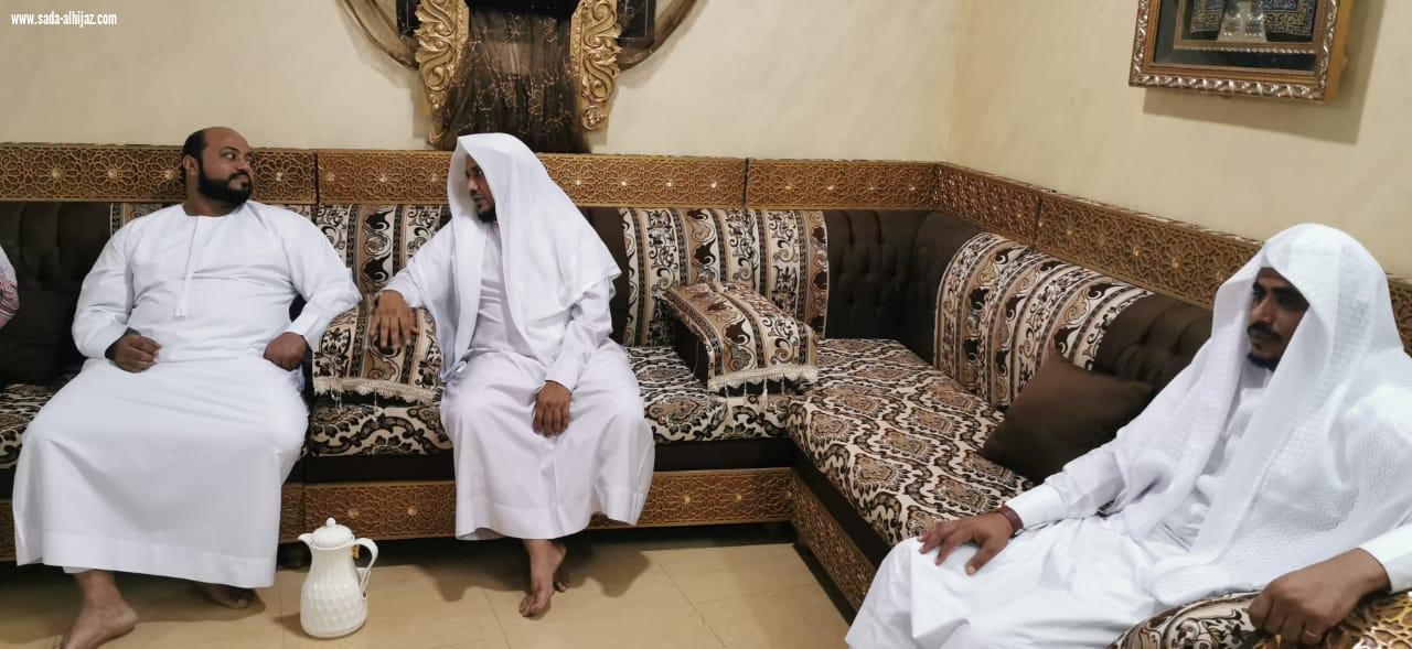 يحيى العوجري يحتفل بتخرج نجله علي من مدرسة سلاح المدفعية بخميس مشيط