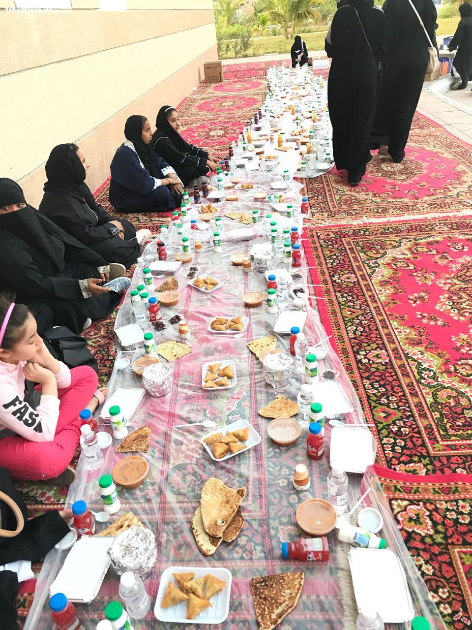 في ليلة الوفاء مبادرة إنسانية امراء ورجال اعمال وشخصيات مجتمعية يحتفو ب ٣٠٠ يتيم