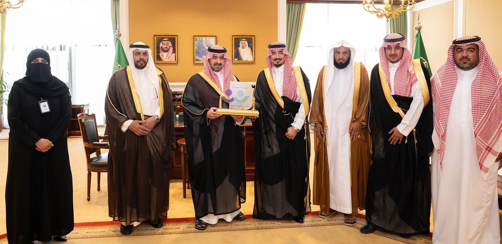 نائب أمير تبوك يستقبل رئيس وأعضاء الجمعية الخيرية للعمل التطوعي بالمنطقة  