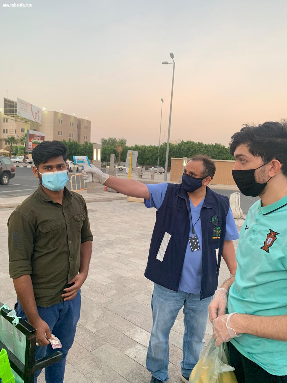 :المسح الميداني داخل الأسواق بمحافظة الطائف لإكتشاف حالات كورونا: