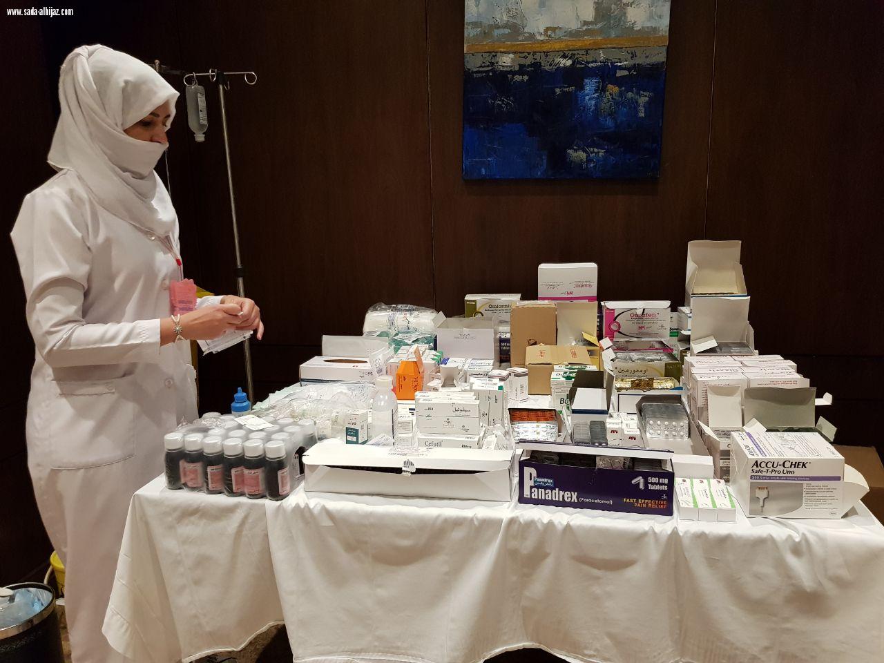 الإسلامية والصحة يواصلان تقديم الخدمات الصحية على مدار الساعة العيادة الطبية التابعة لضيوف برنامج خادم الحرمين تقدم 1500 حالة علاجية بالمدينة المنورة
