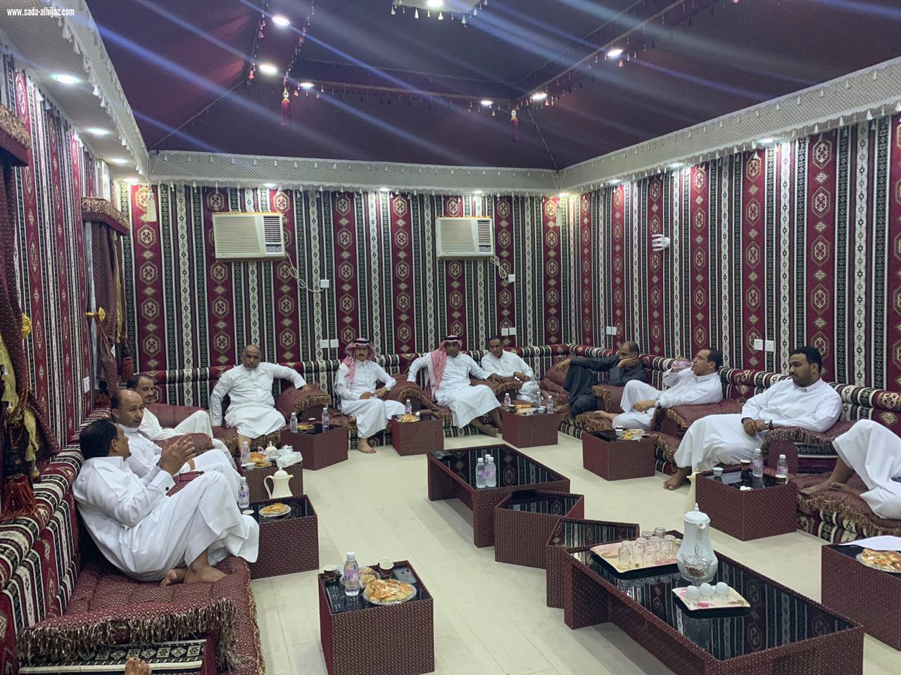 اجتماع المجلس الشرفي لفريق تحفيظ الطوال الرياضي