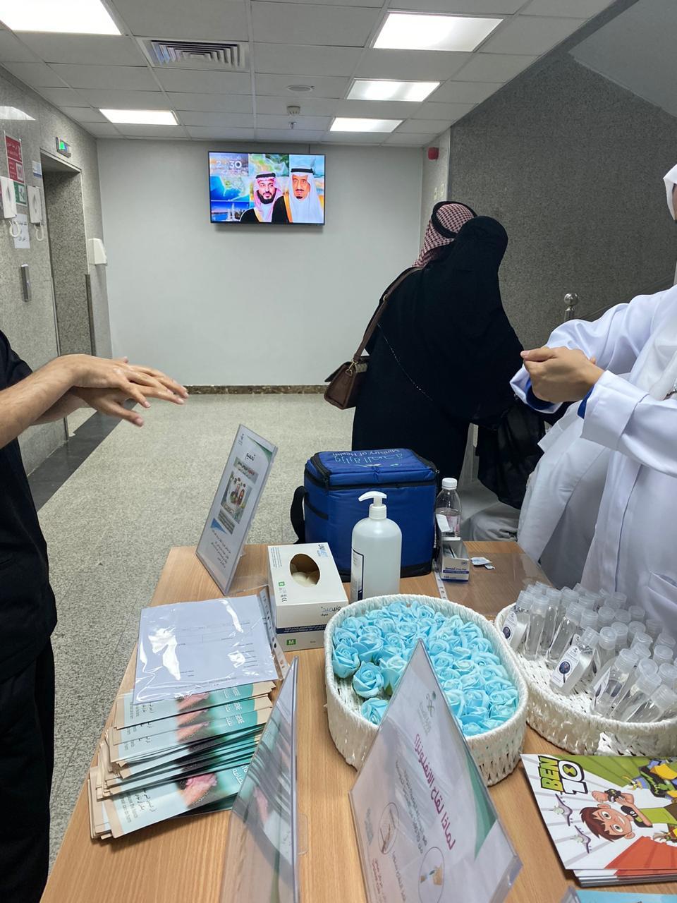 حملة تطعيم لفيروس الانفلونز الموسمية بمستشفى العزيزية