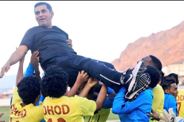 احد يفسخ عقد مدرب الفريق الأولمبي 