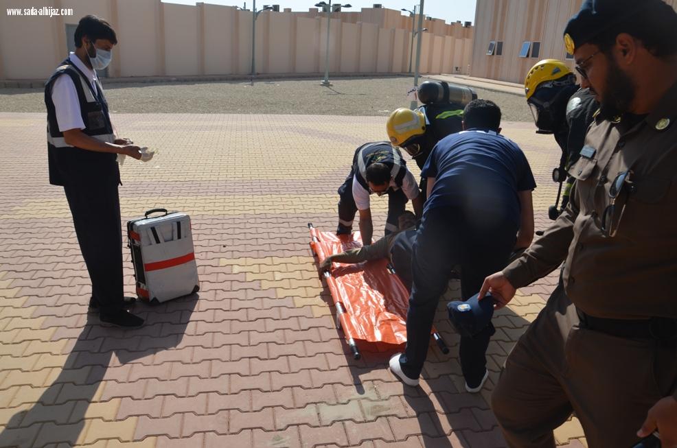 إدارة الدفاع المدني بمحافظة العلا تنفذ فرضية حادث وهمي بفرع جامعة طيبة بالعلا شطر الطالبات