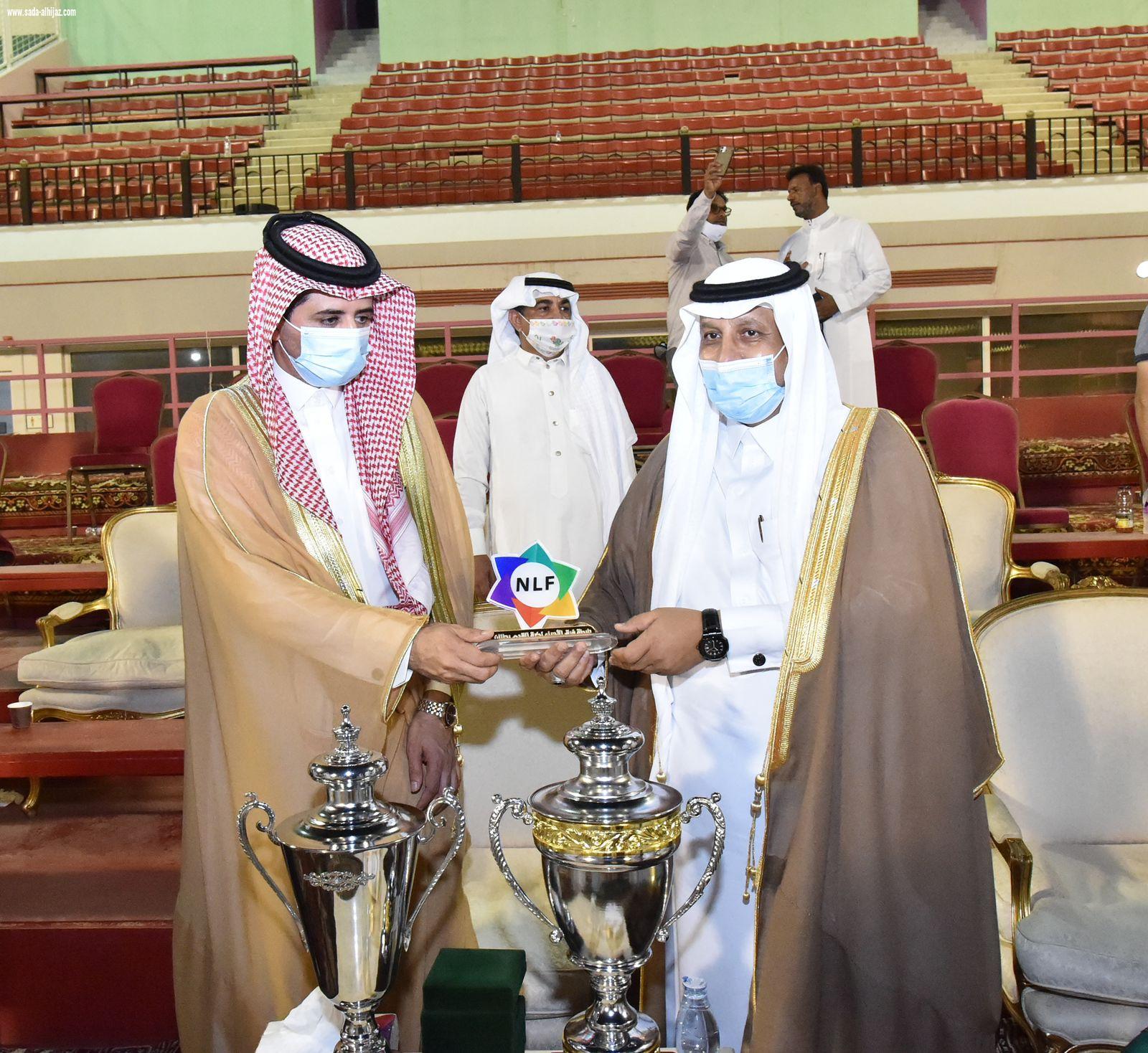 برعاية سمو أمير جازان بالنيابة.. وكيل الإمارة للتنمية يتوج الطوال بطلا لدوري اليوم الوطني 91 لمنتخبات محافظات المنطقة.. 