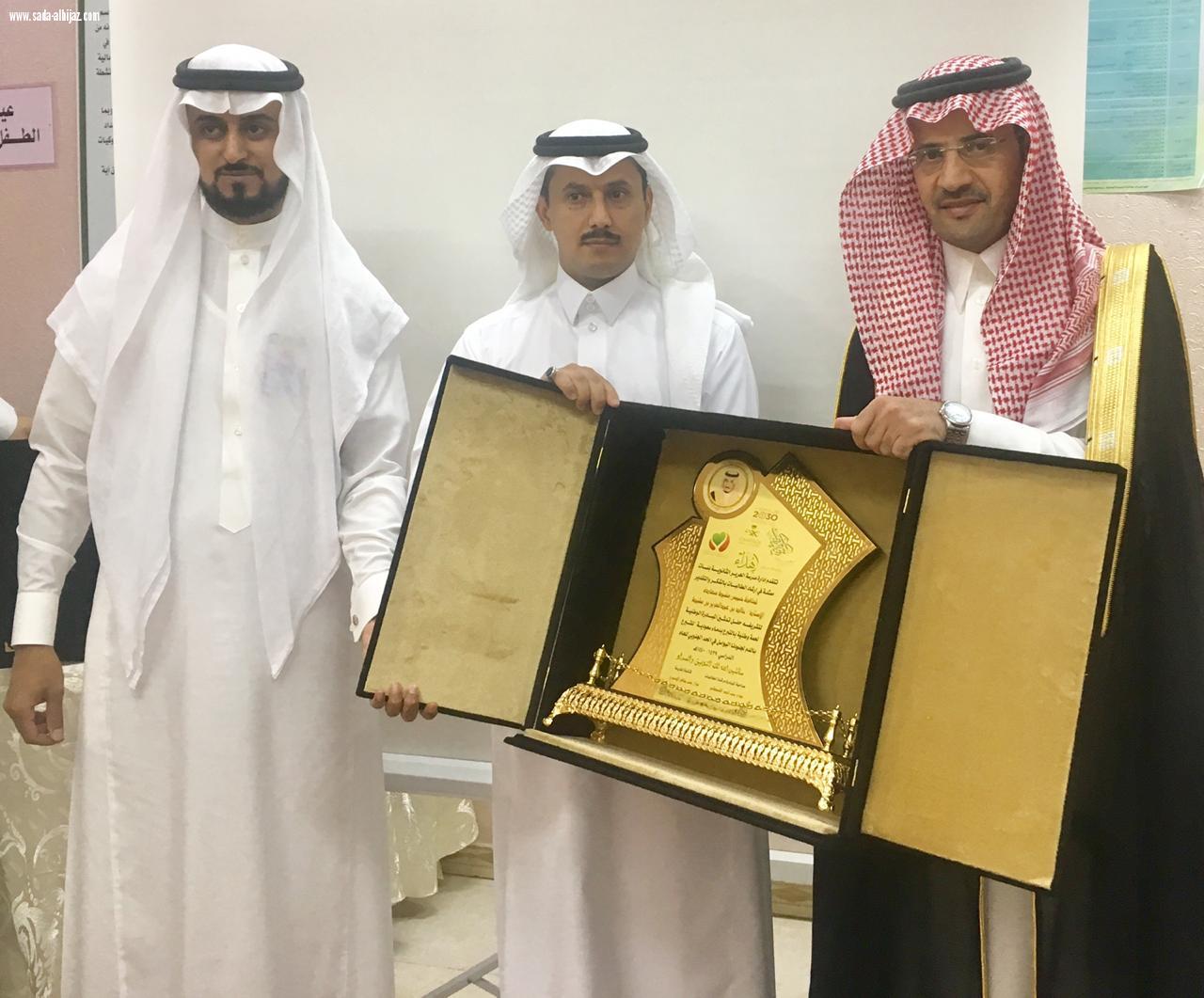 وكيل محافظة خميس مشيط يفتتح مبادرة لحمة وطنية بدماء سعودية  نيابة عن المحافظ