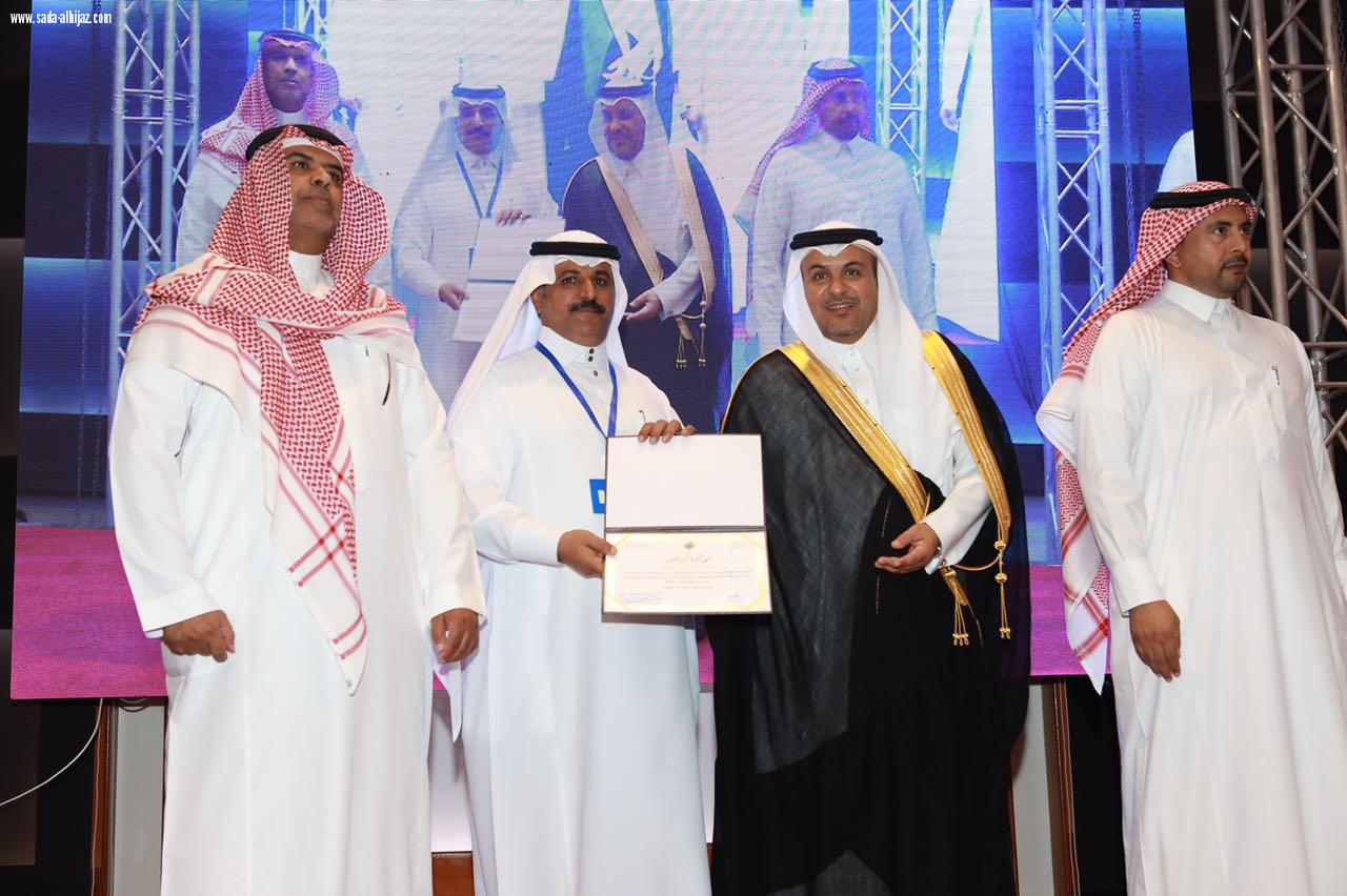 معالي محافظ الطائف يرعى حفل تكريم متقاعدي ومتميزي دوريات الأمن بالطائف