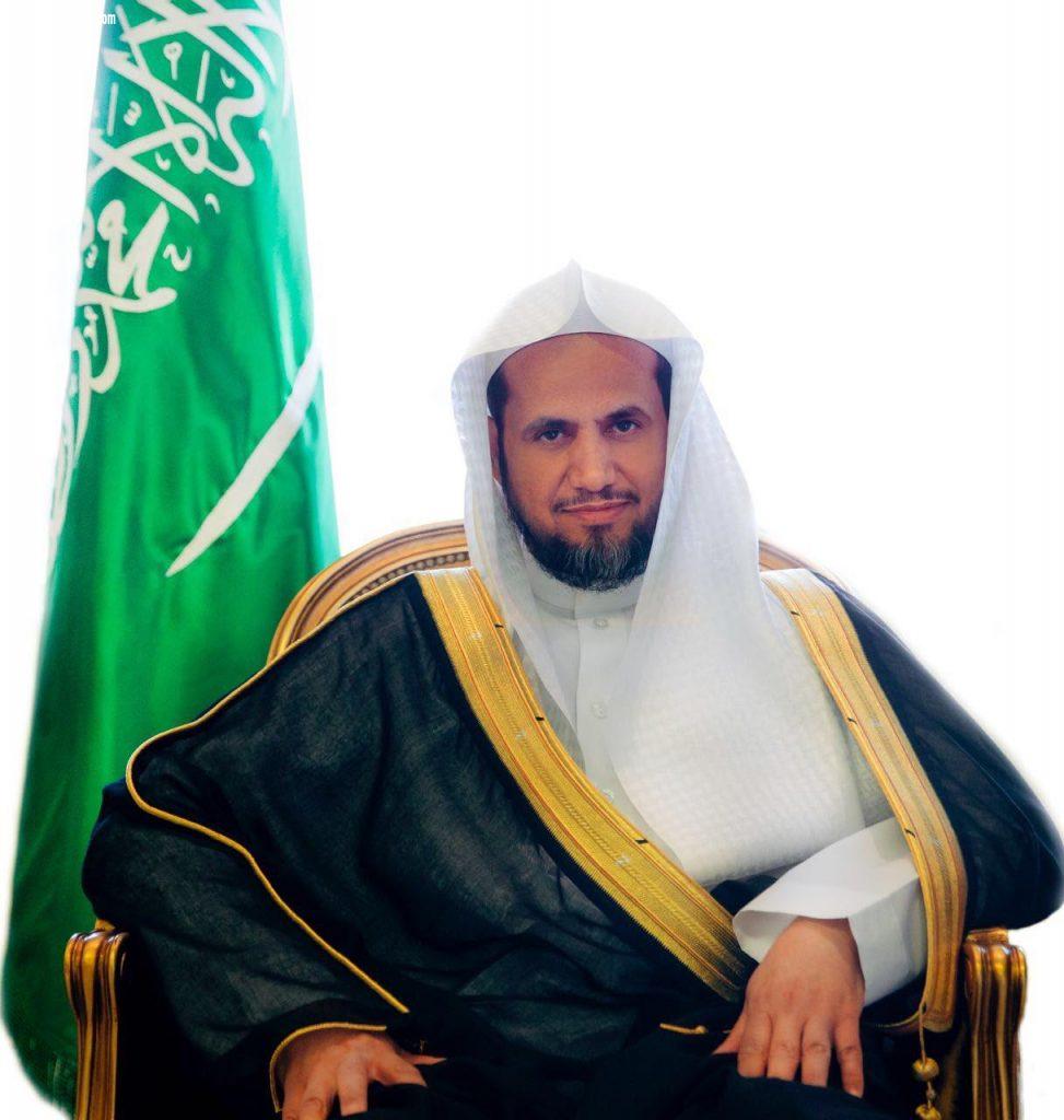 النائب العام يأمر بالقبض على شخص تلفظ بألفاظ خادشة للحياء عبر منصات التواصل الاجتماعي