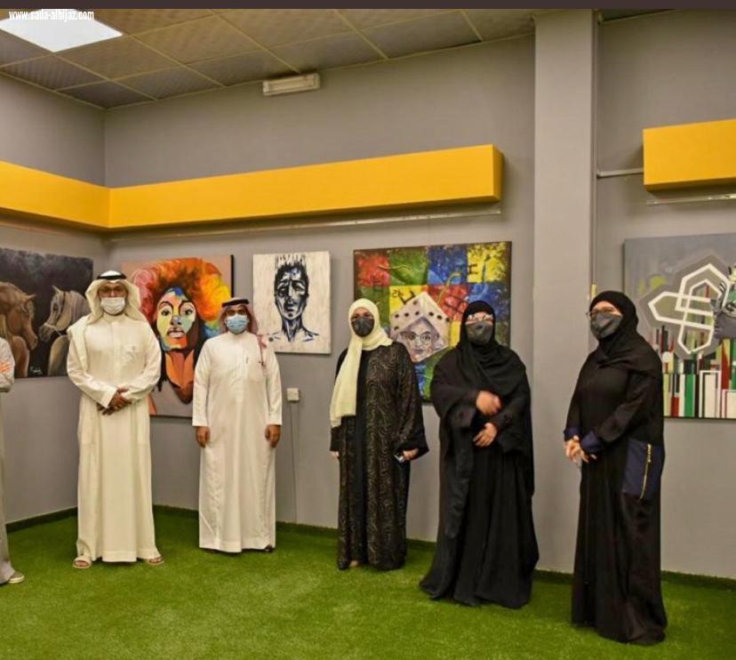 رواق أديبات ومثقفات المدينة المنورة ينظم يوم الخميس الموافق ٢ ذو الحجة من العام ١٤٤١هـ المعرض الفني التشكيلي