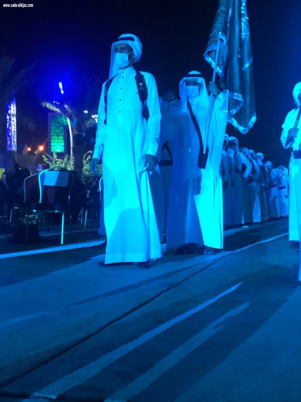 صفوف بني سعد للموروث الشعبي تحتفل بمناسبة شفاء خادم الحرمين الشريفين الملك سلمان بن عبدالعزيز آل سعود بمحافظة الطائف .