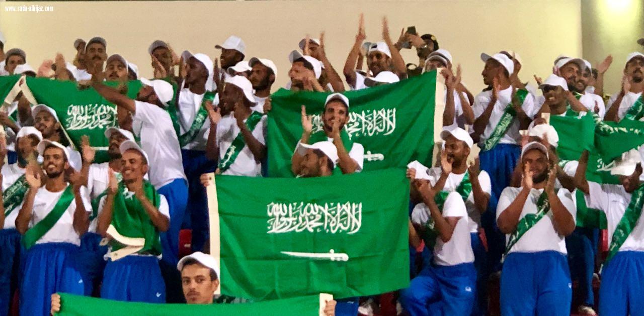 بالصور ..مدني المدينة و لواء الملك فيصل بالحرس الوطني يقيما مبارة ودية بكرة القدم احتفاء باليوم الوطني