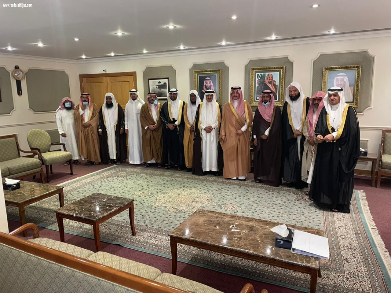 سمو محافظ الأحساء يستقبل رئيس وأعضاء جمعية الدعوة والإرشاد وتوعية الجاليات بالعيون  