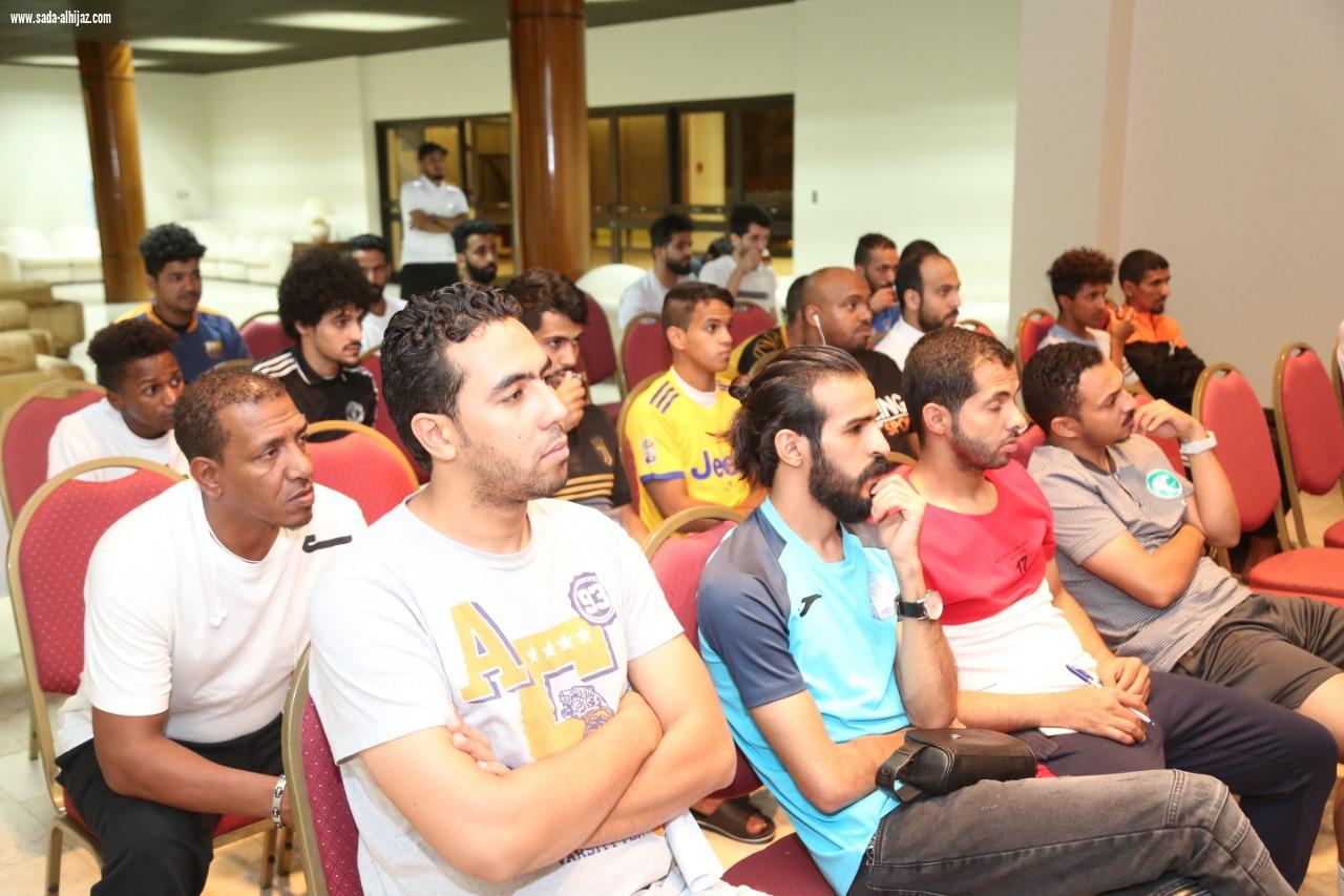 بالصور اجراء مراسم قرعة البطولة الرمضانية التي تنظمها الهيئة العامة للرياضة بالتعاون مع الاتحاد السعودي لكرة القدم الصالات على صالة الامير محمد بن عبدالعزيز بالمدينة المنورة
