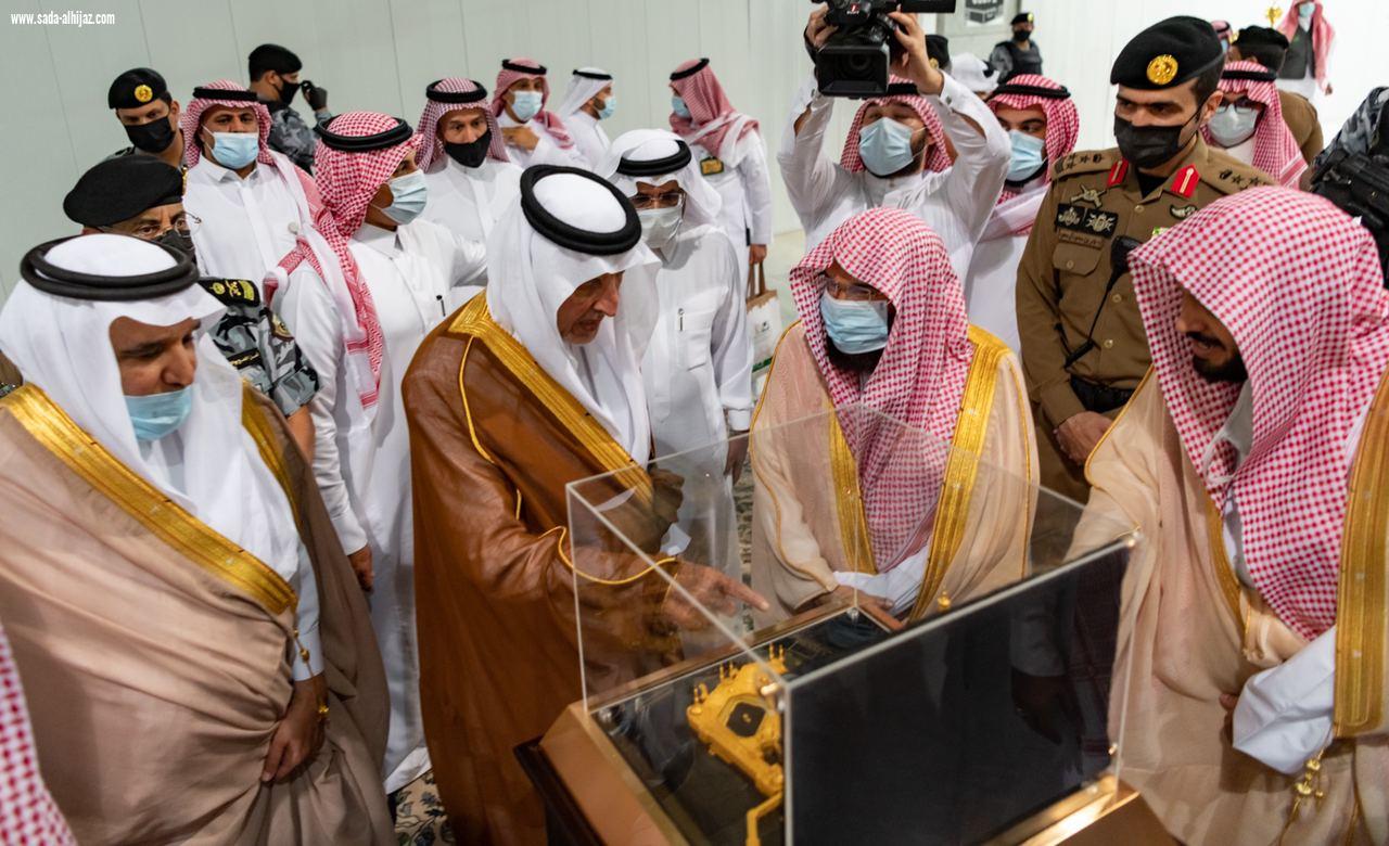 نيابة عن خادم الحرمين الشريفين أمير منطقة مكة المكرمة يتشرف بغسل الكعبة المشرفة وسط إجراءات احترازية مشددة