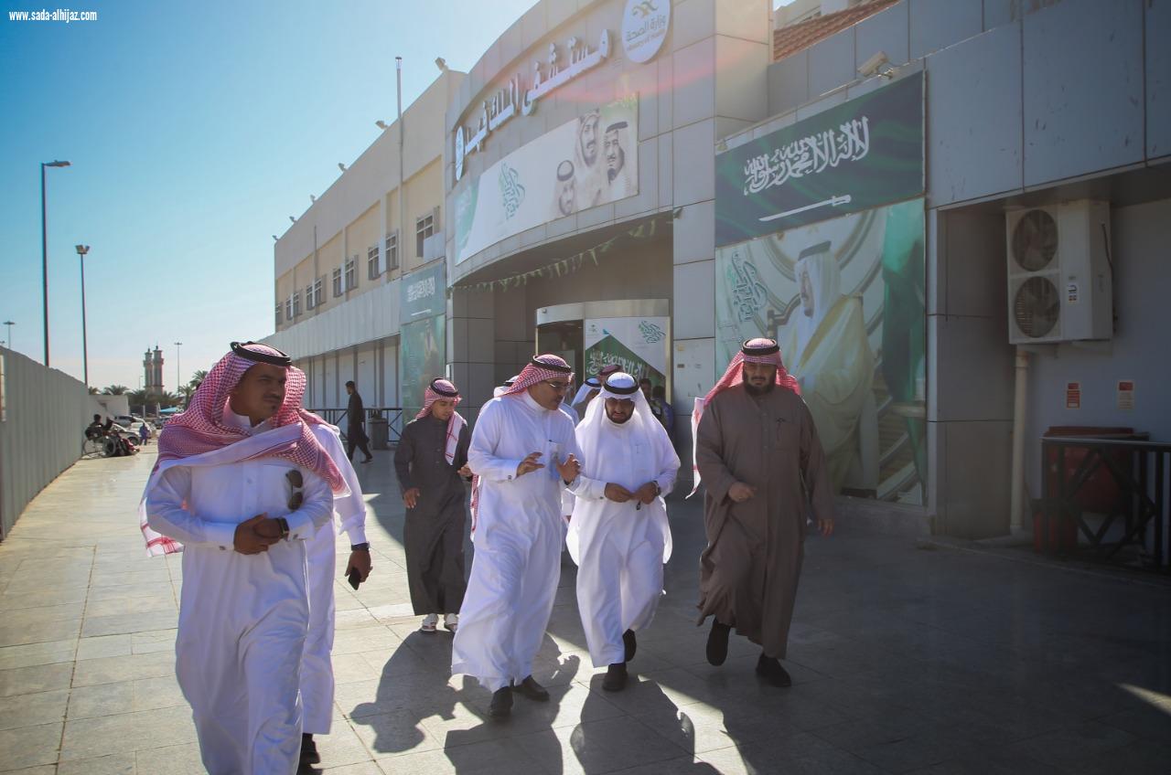 بمناسبة اليوم العالمي للسرطان 2019 : معالي رئيس المجلس الاستشاري للجمعية الخيرية لرعاية مرضى السرطان بالمدينة المنورة (أحياها) يزور المرضى المنومين في مستشفى الملك فهد