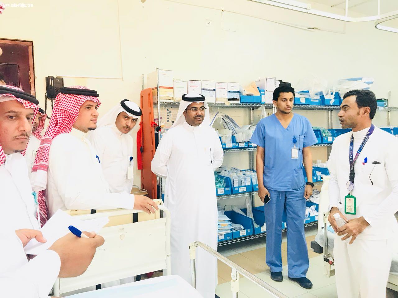 استبعاد مدير المشروع وحسم ٢٠٪ من أداء المقاول وإيقاع أقصى العقوبات زيارة تفقدية مفاجئة لمدير عام صحة جازان لمستشفى الطوال