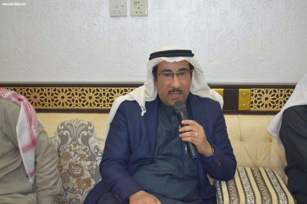 منتدى الأدب الشعبي في الأحساء يُكرِّم سفير النوايا الحسنة