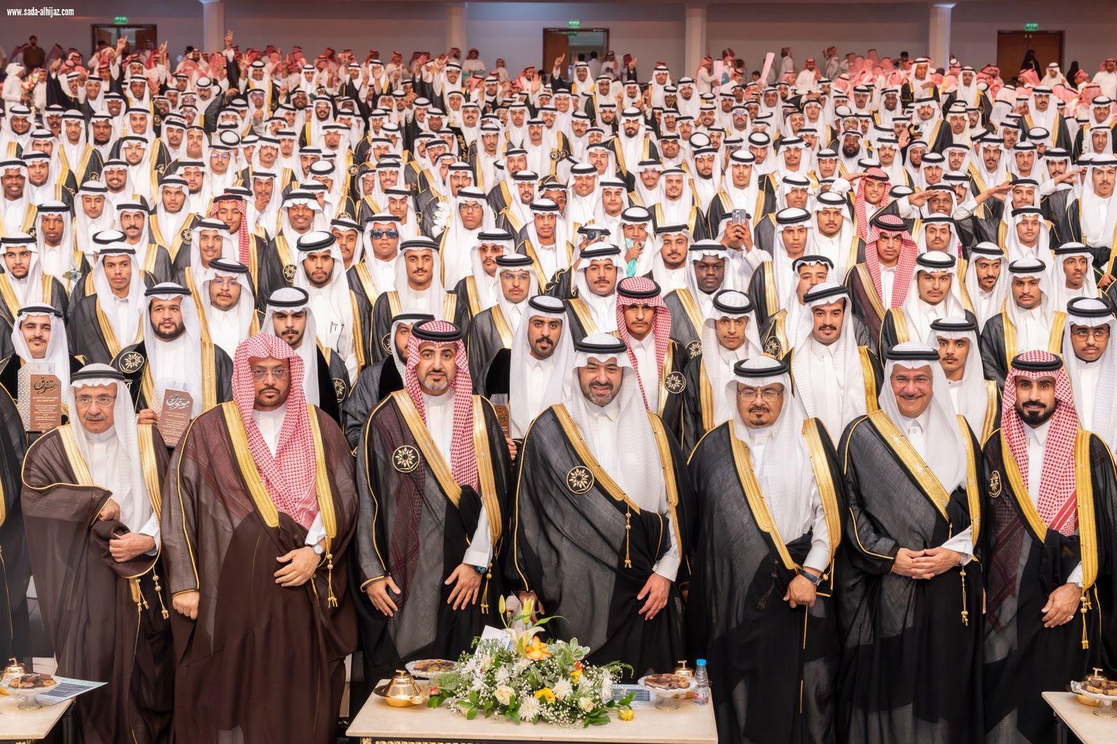 نائب أمير تبوك يشهد حفل التخرج لمنشآت التدريب التقني والمهني بالمنطقة