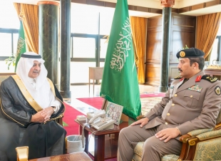 أمير منطقة تبوك يستقبل مدير شرطة المنطقة   