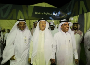 آل طاوي يفتتح مهرجان (جدة تجمعنا)للتسوق والترفيه وسط حضور جماهيري كبير
