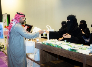 أمين منطقة تبوك يرعى إطلاق حملة (خلّك واعي) ويدشن منصة أمان  